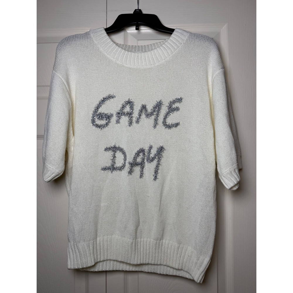Le‎ Lis Collection Game Day Short Sleeve Sweater Cream Silver Tinsel Large